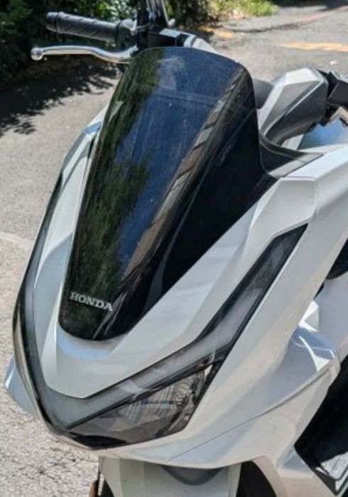 Vând Parbriz original Honda PCX model 2025-26
