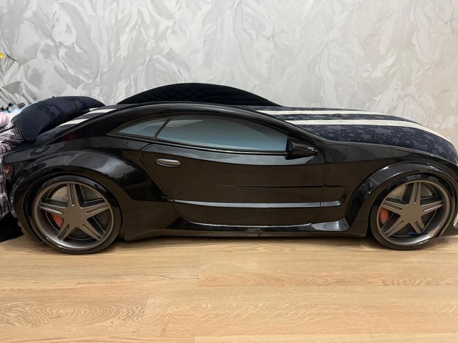 Продам детскую кровать мерседес