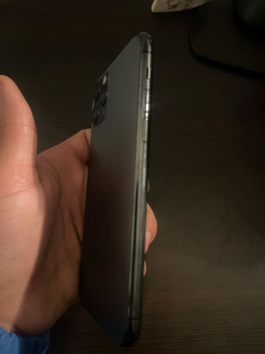 Prodavam iphone 11 pro