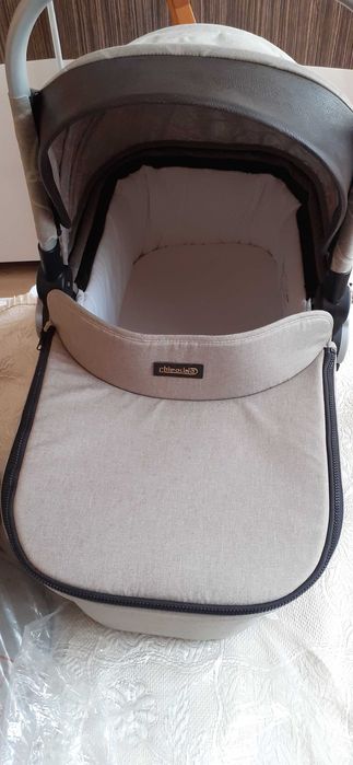 Детска количка подходяща за момче и за момиче.