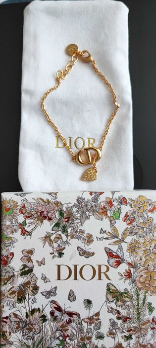 Set lănțișor plus brață