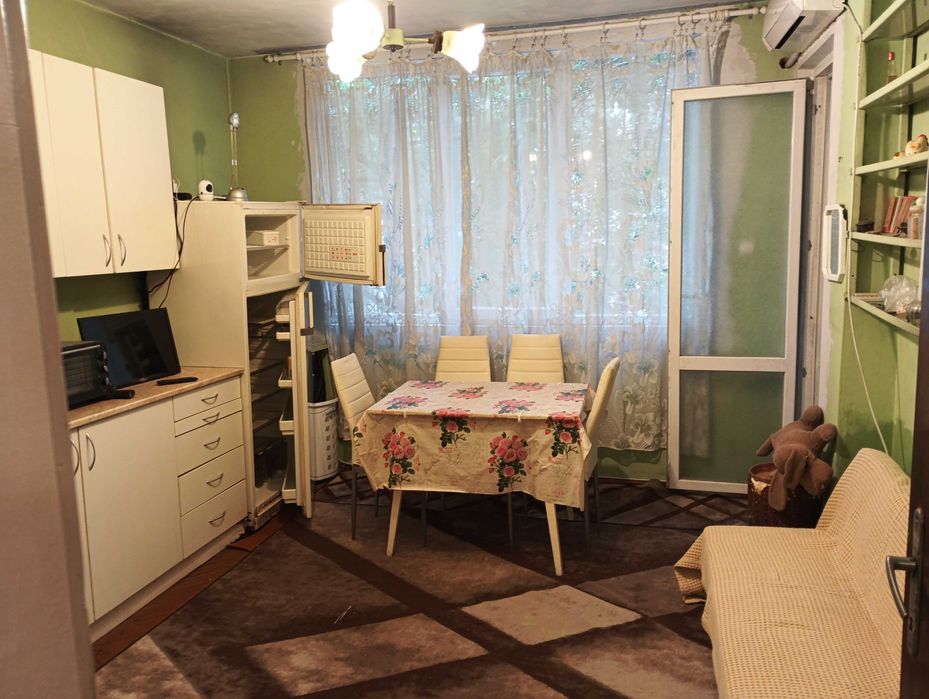 Дава се под наем Четиристаен апартамент в София, Оборище - 120 кв.м за 663 € - Снимка #7