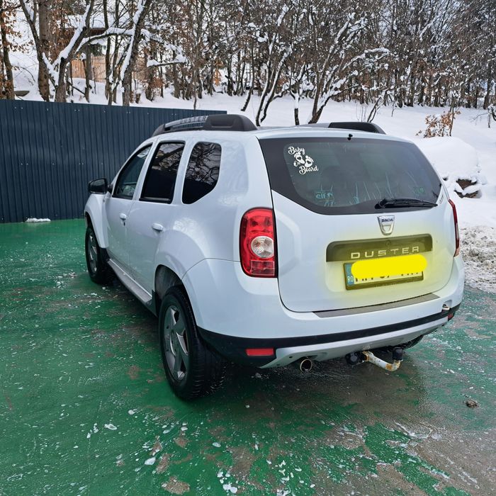Vînd mașină personala Dacia duster model 2013 4×2