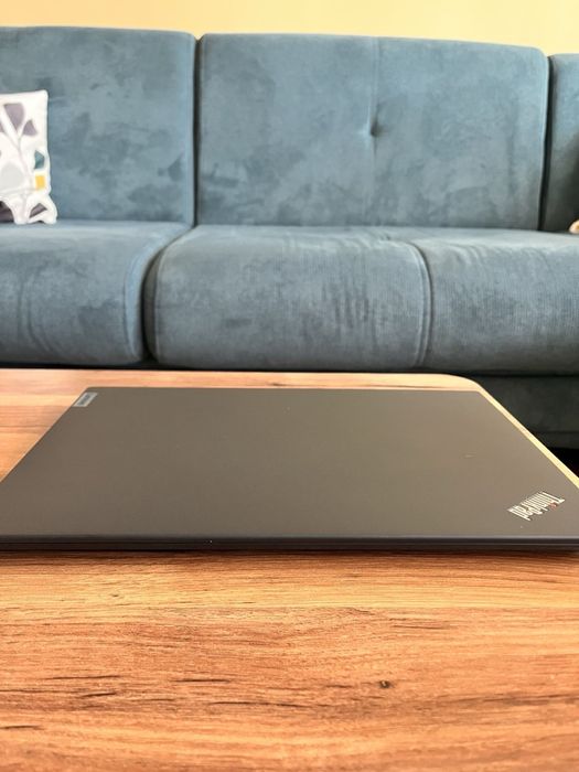 Lenovo ThinkPad T14s Gen 2 с магнезиево шаси