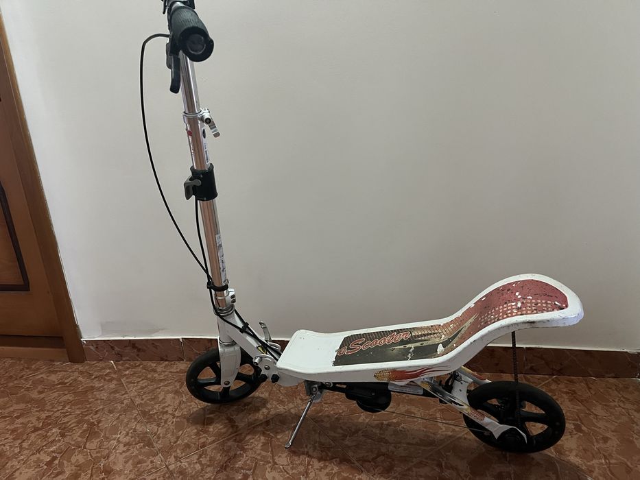 Trotineta space scooter x580