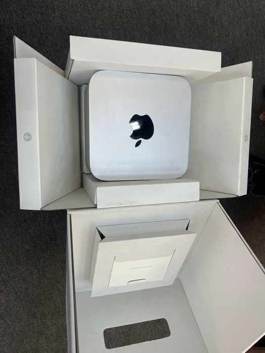 Продам новый mac studio m2 max -32gb-512