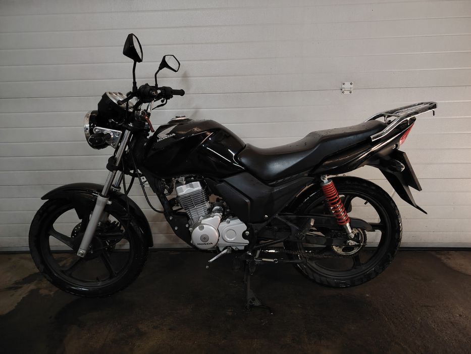 Мотоцикл Honda CB125