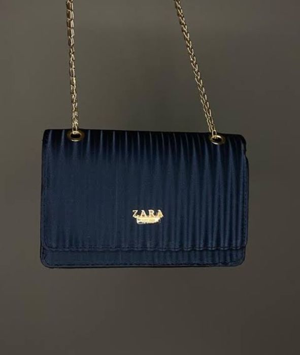 Дамски чанти Zara, GUESS, LV