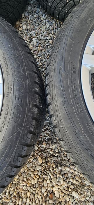 Jante anvelope Goodyear 215/55 R17 98V M+S Vw Passat Golf Sharan Skoda