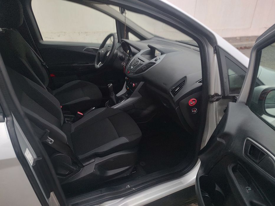 Ford B-Max 2015  Benzina***Navi...Recent Adusa