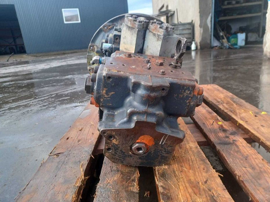 Pompa hidraulica Komatsu 708-2L-31123 pentru excavator Komatsu