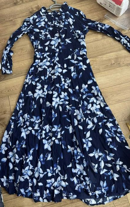 Нови и запазени рокли от 10 до 20 лева, размер 38-40, МANGO, H&M и др.