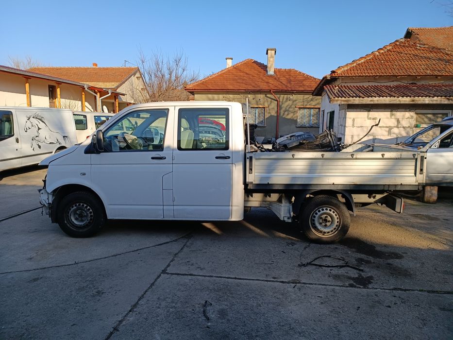 Vw Transporter T5 2.0 TDI Facelift НА ЧАСТИ