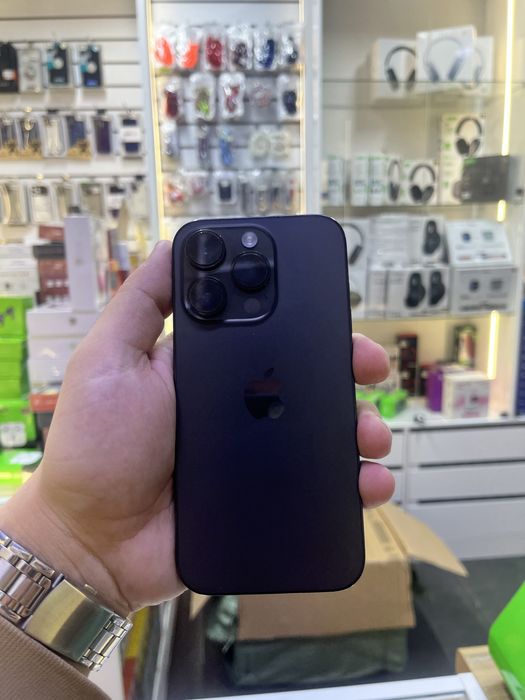 Продам IPhone 14 pro 256 gb