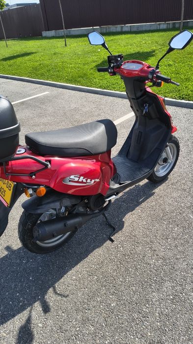Vând Scuter TGB -