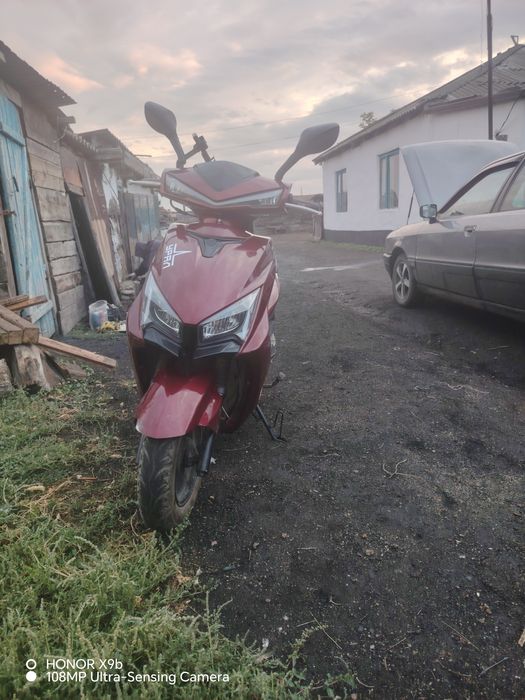 Продам скутер с 10