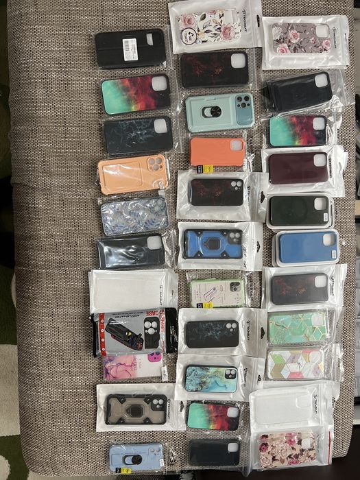 Кейсове за iPhone Различни видове