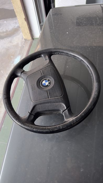 Части за bmw e36