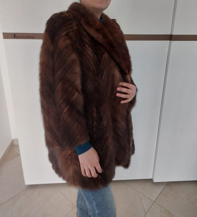 Haină cu Blană de Nurca