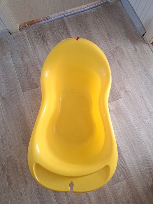 Отдам бесплатно ванночку