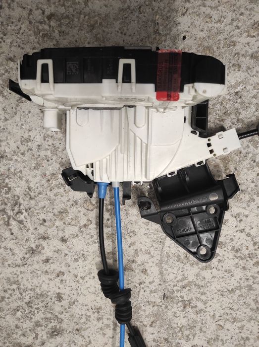 Брава Мерцедес W204 задна лява врата