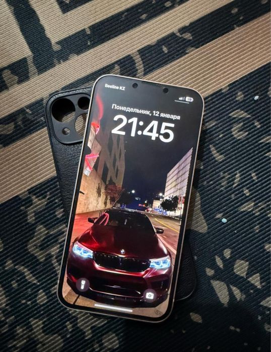 айфон 13 каропка док есть