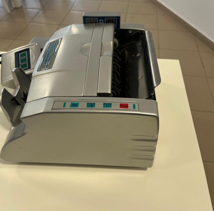 Банкнотоброячна машина