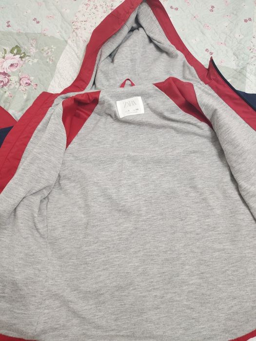 Продам ветровку на мальчика