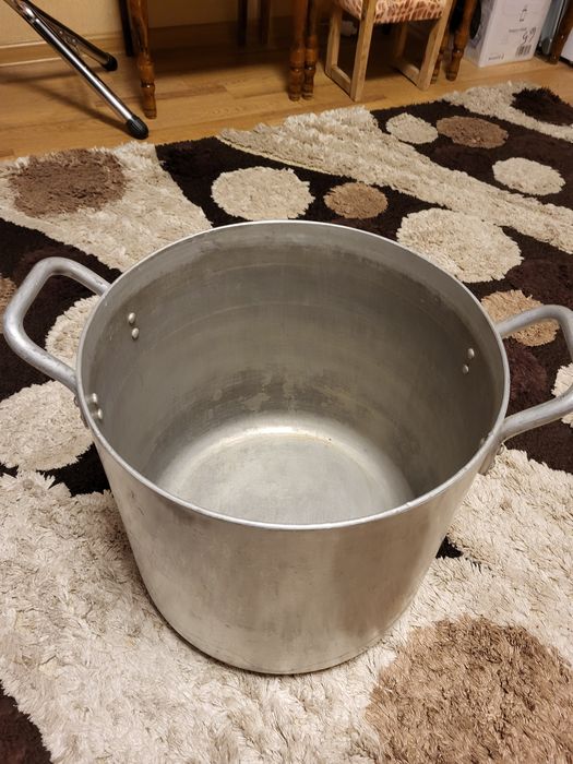 Каструля 30 литровая.