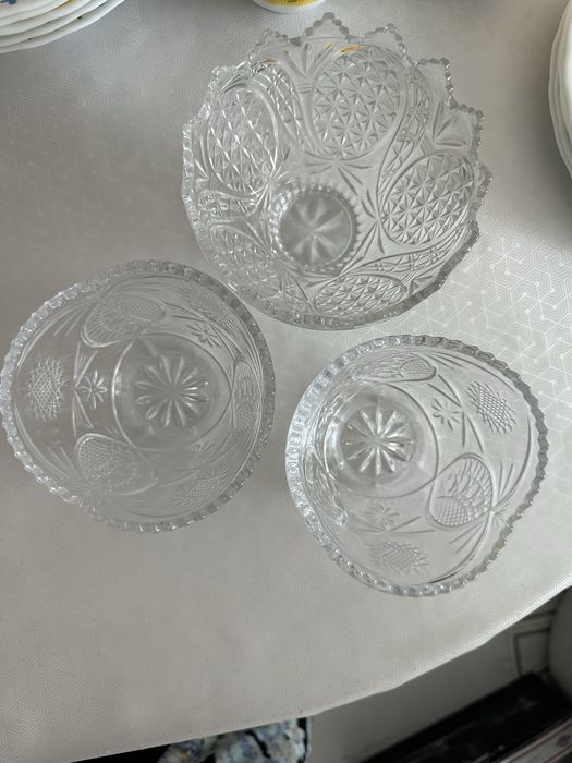 Продам стеклянные вазы
