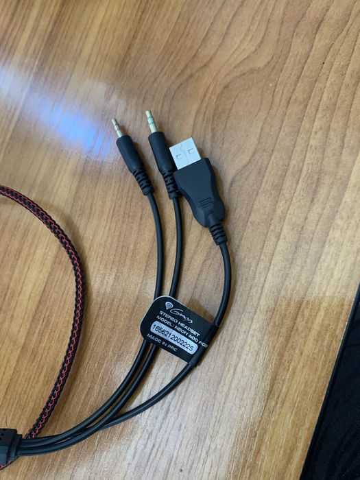 Genesis Neon 600RGB Gaming headset