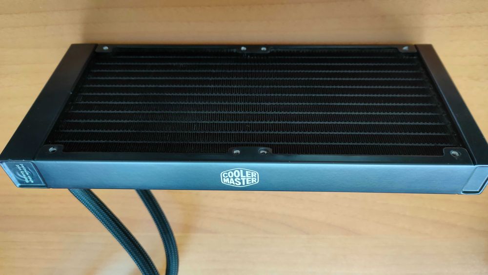 Водно охлаждане MasterLiquid ML240L RGB