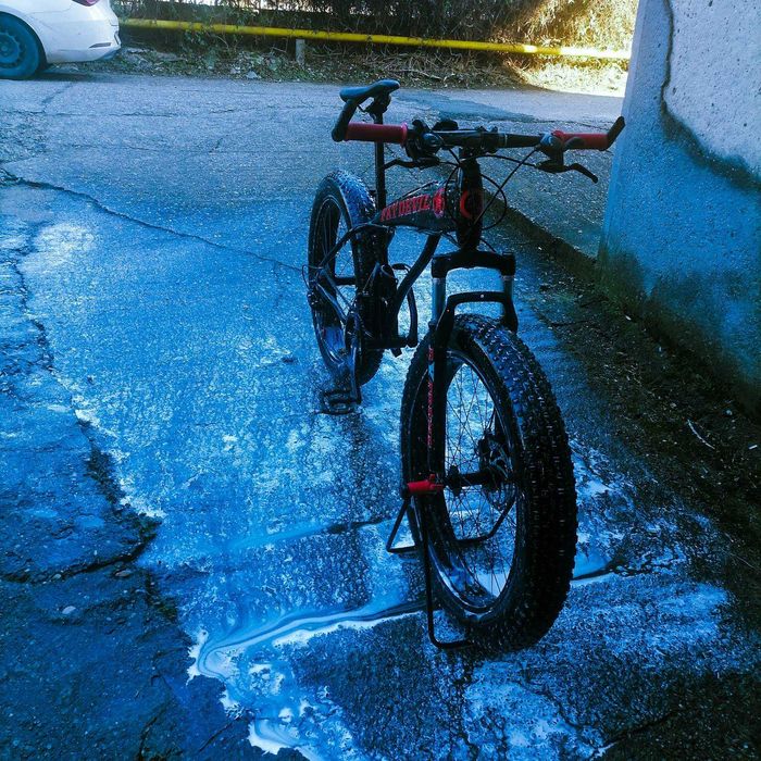 Vând Fat Bike 26 inch, 21 viteze, anvelope 4 inch, frâne pe disc