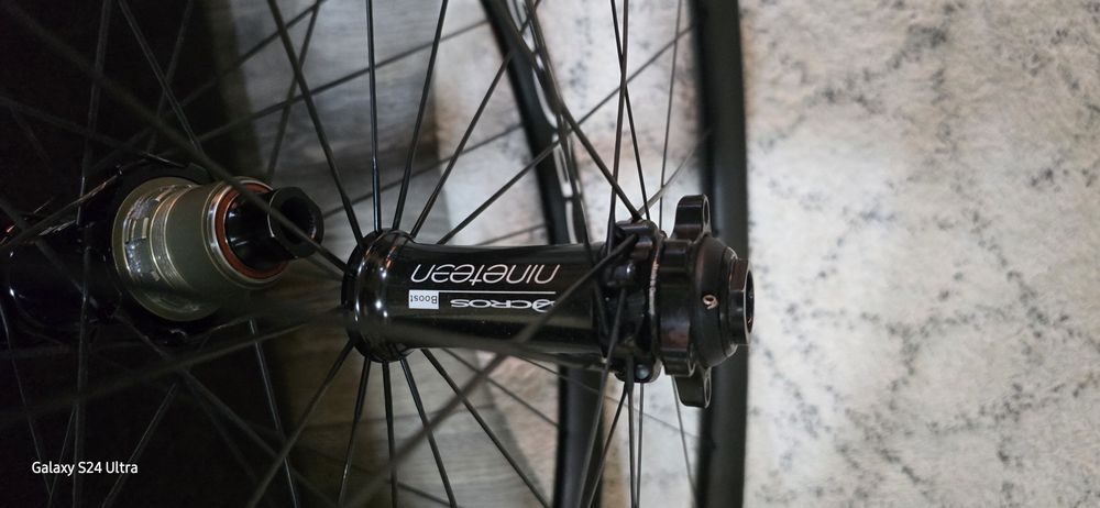 Карбонови kaпли  Duke lucky jack sls, Acros.

29