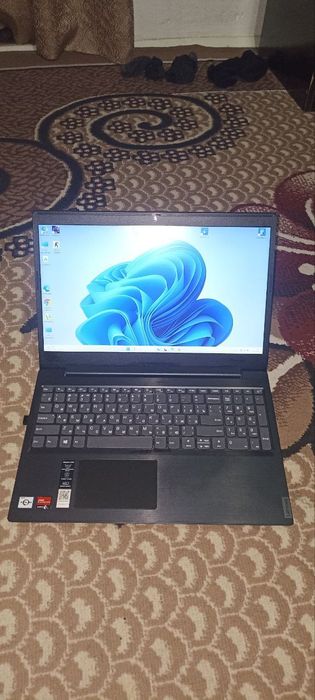 Lenov jsjdjdjsishdhajajsj