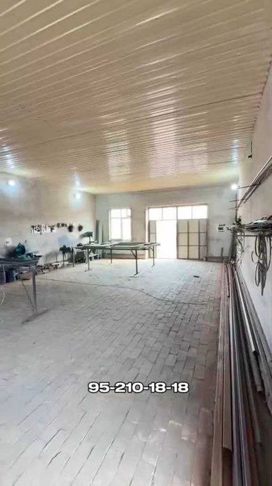 Noturar bino (avto tex, moyka, sex, va ustaxona uchun mos joy)