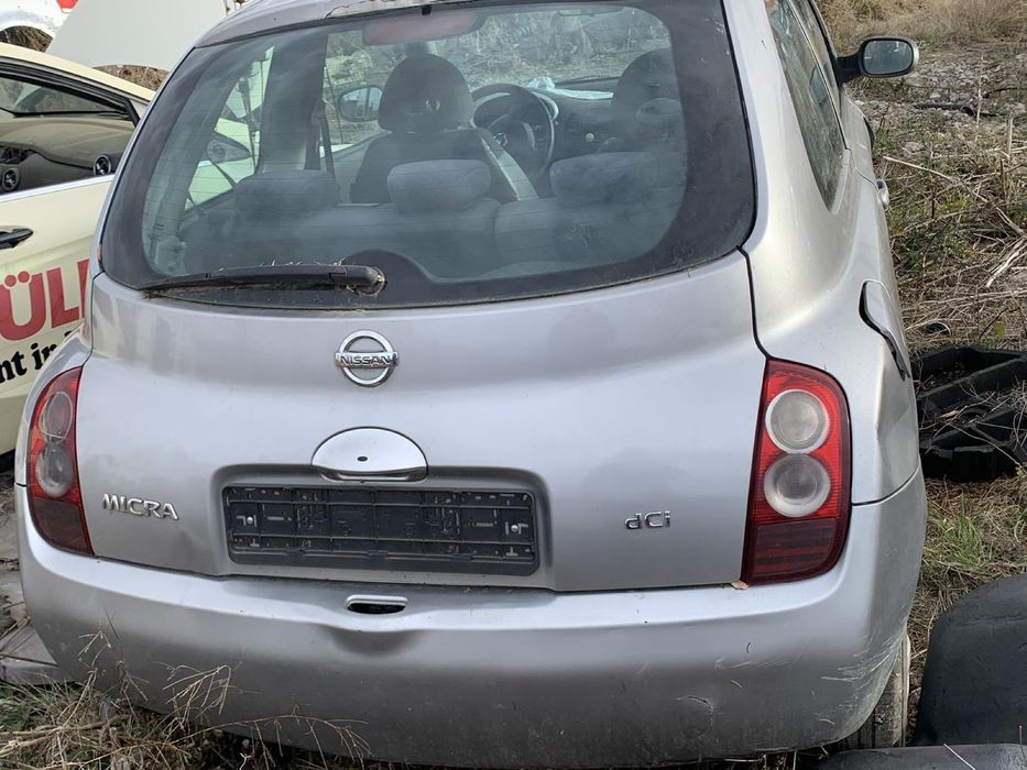 Nissan Micra 2005 на части