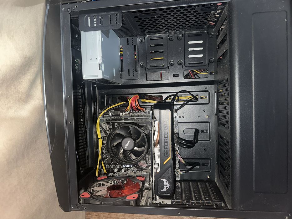 Setup de gaming Ryzen 3 GTX 1650