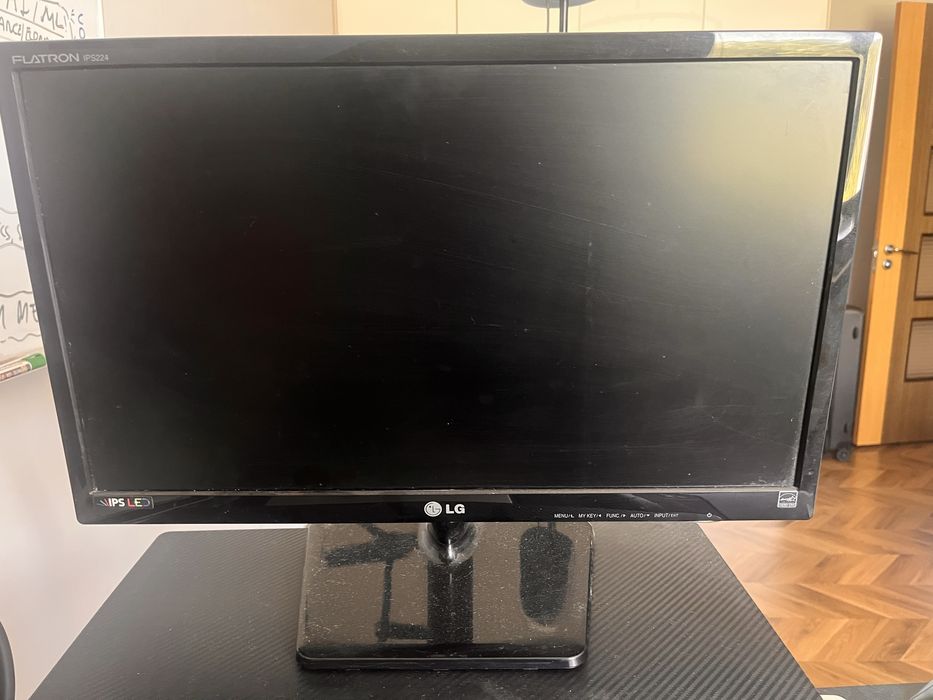 Монитор LG 21 дюйм