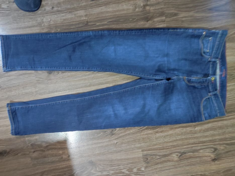 Vând jeans Trusardi bărbați mărime 50/W36