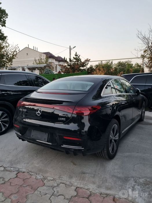 Mersedes benz eqe 500