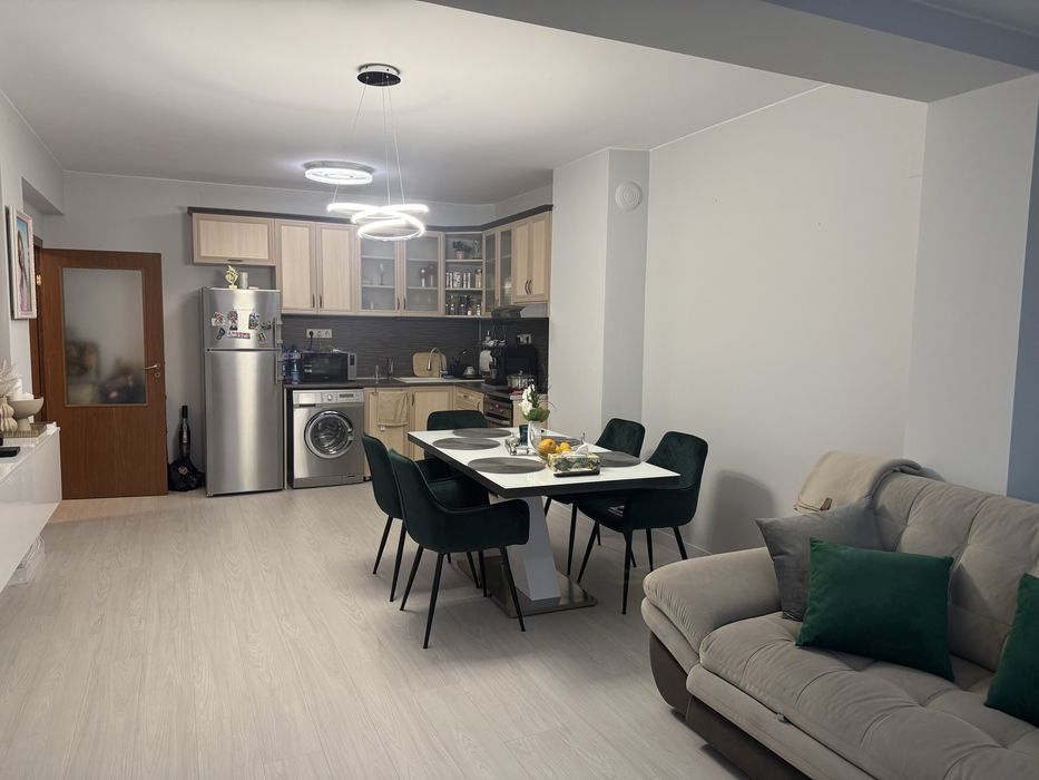 Продава се Двустаен апартамент в Стара Загора, Самара 3 - 75 кв.м за 1640 €/кв.м - Снимка #1