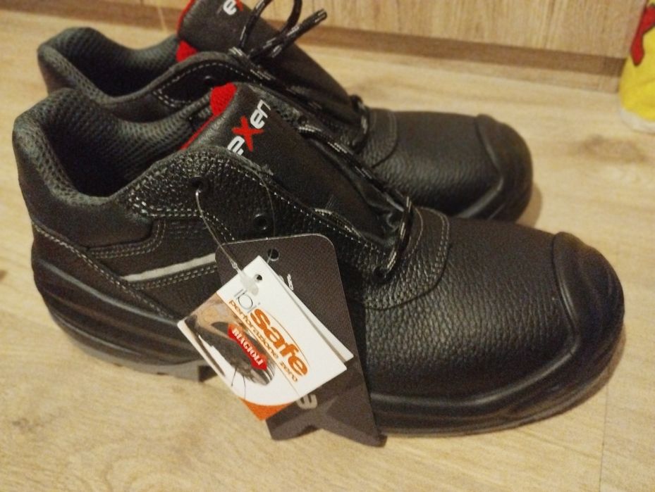 Нови работни обувки Еxena Hamilton S3 43 номер