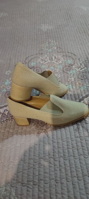 Продается женские вещи