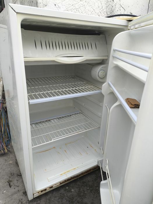 Холодильник маленький