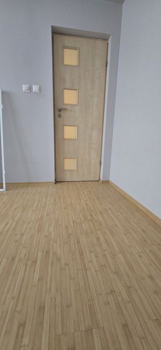 Интериорна врата с брава и каса