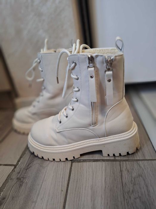 Топли дамски боти-37