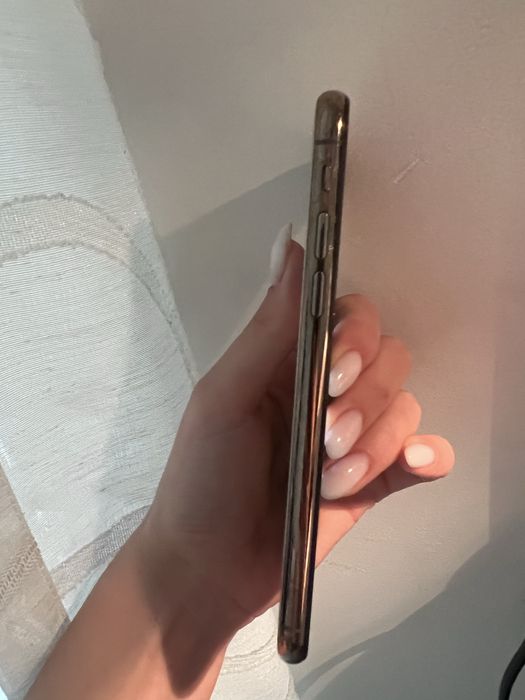 Iphone XS 64 GB в перфектно състояние