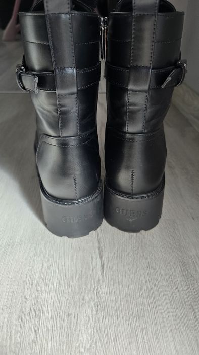 Нови боти Guess!