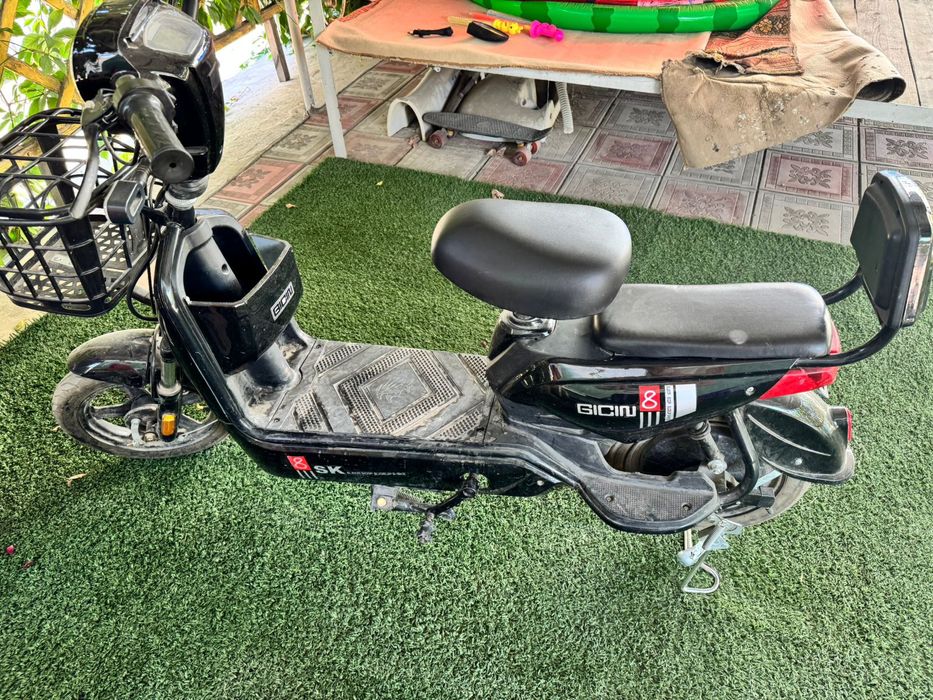 Электроскутер sk8